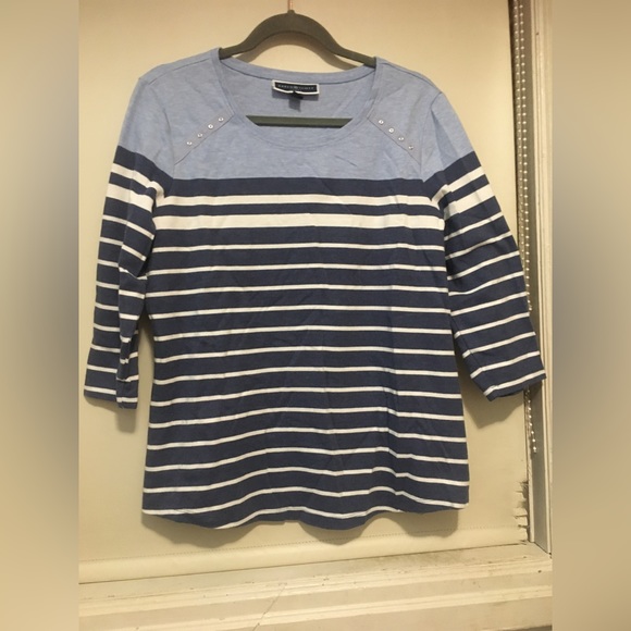 3/4 Sleeve Top - Picture 5 of 5